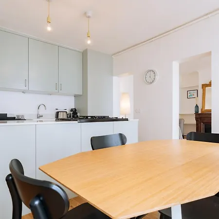Fogadó Stylish & Luminous 2 Bd Párizs